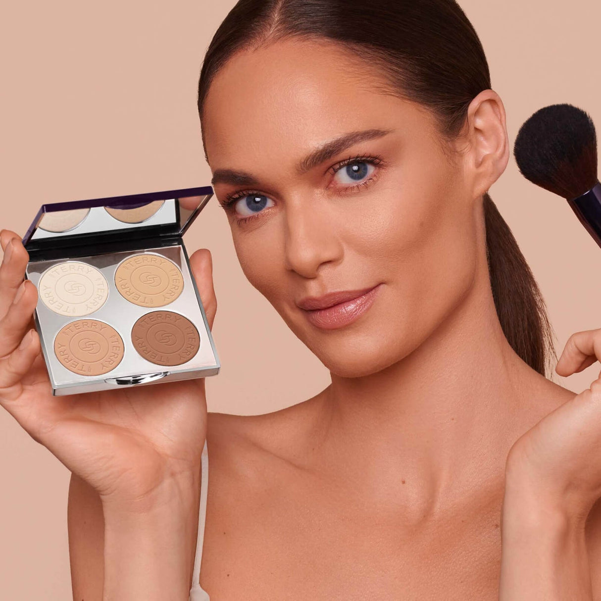 Hyaluronic Hydra Powder Palette N2. Medium to Warm