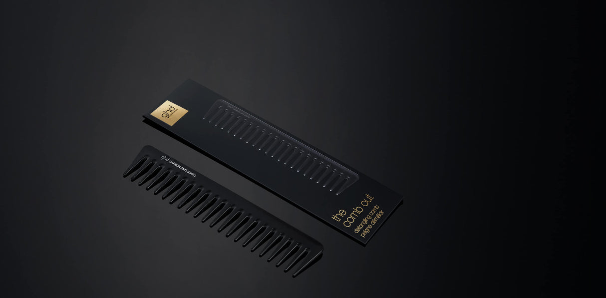 The comb out (Detangling Comb)