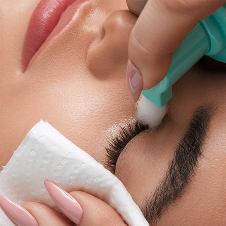 Bubble Lash Shampoo - eyelash extensions and facial cleanser