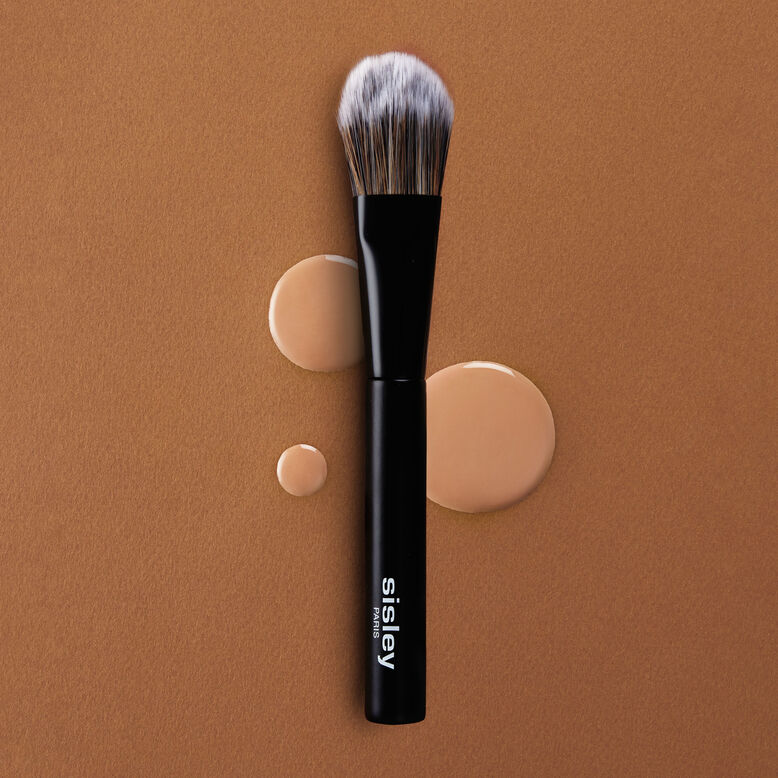 Fluid Foundation Brush - Pinceau Fond De Teint Fluide