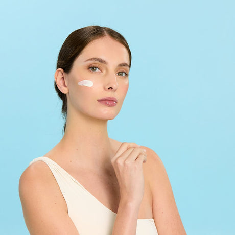 Summer Essentials Face Kit, Face Cream spf50 60ml + & Face Mist 100ml - Protect & Glow